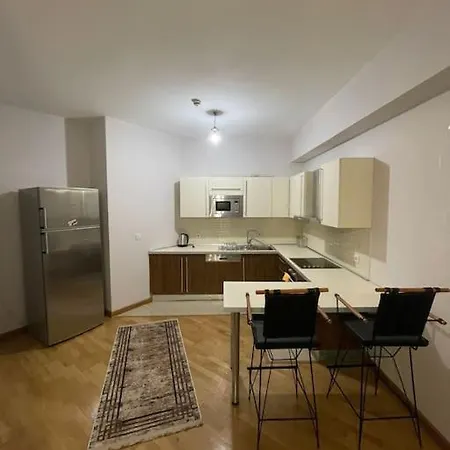 Avm Yaninda Sik * Istanbul